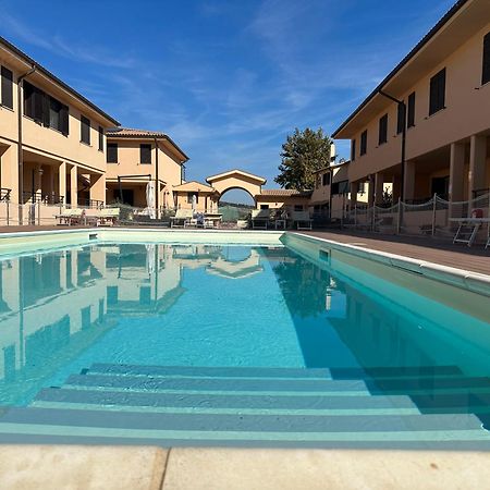 Residence Talamone Il Poderino Kültér fotó