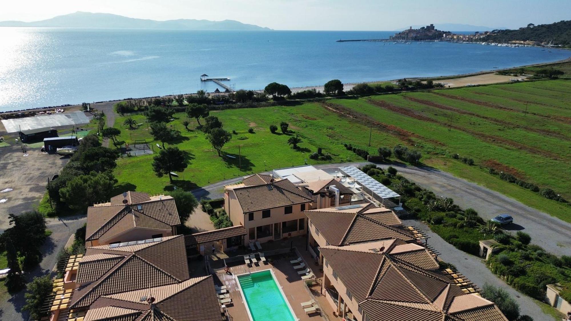 Residence Talamone Il Poderino Kültér fotó