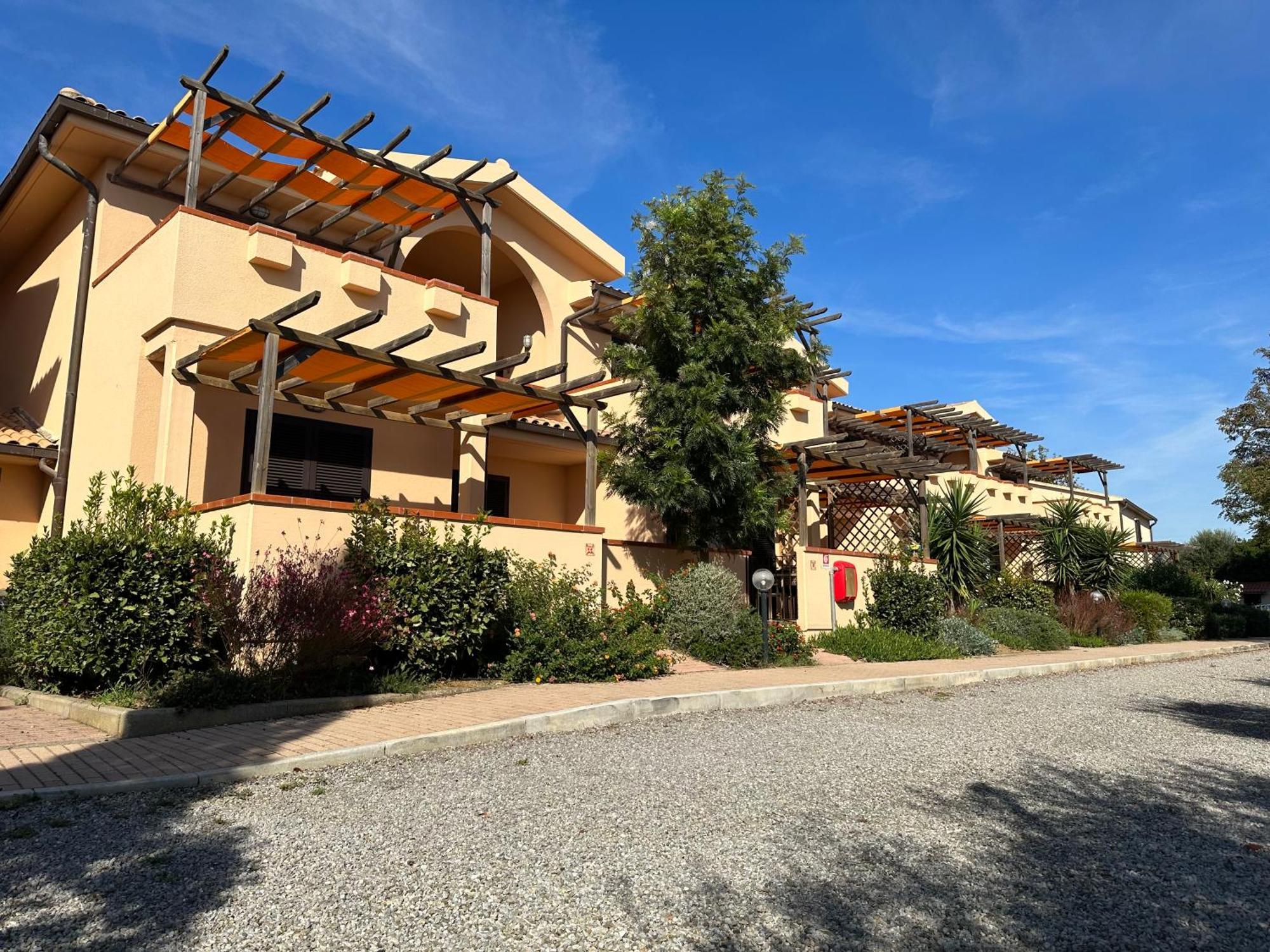 Residence Talamone Il Poderino Kültér fotó