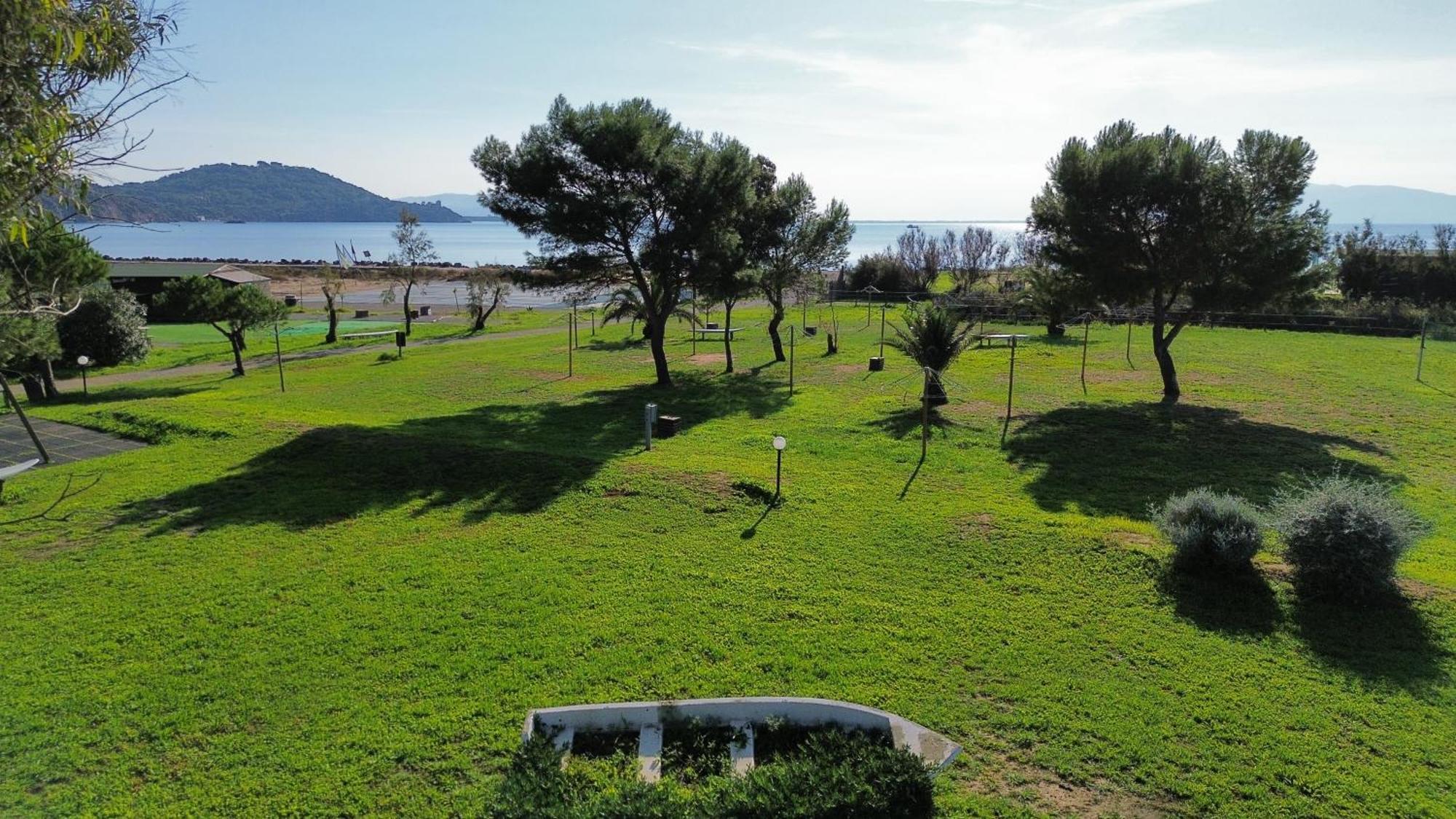 Residence Talamone Il Poderino Kültér fotó