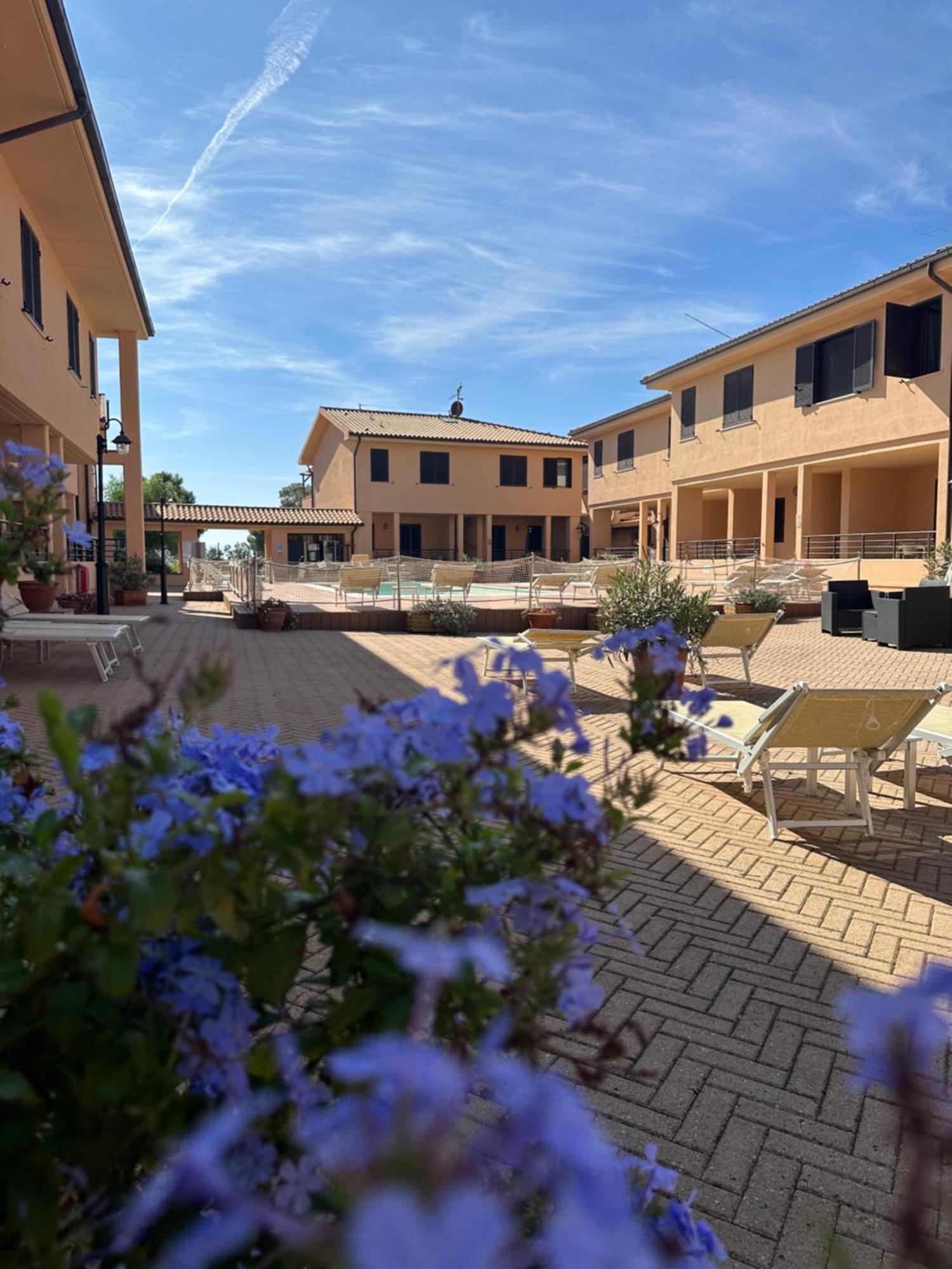 Residence Talamone Il Poderino Kültér fotó